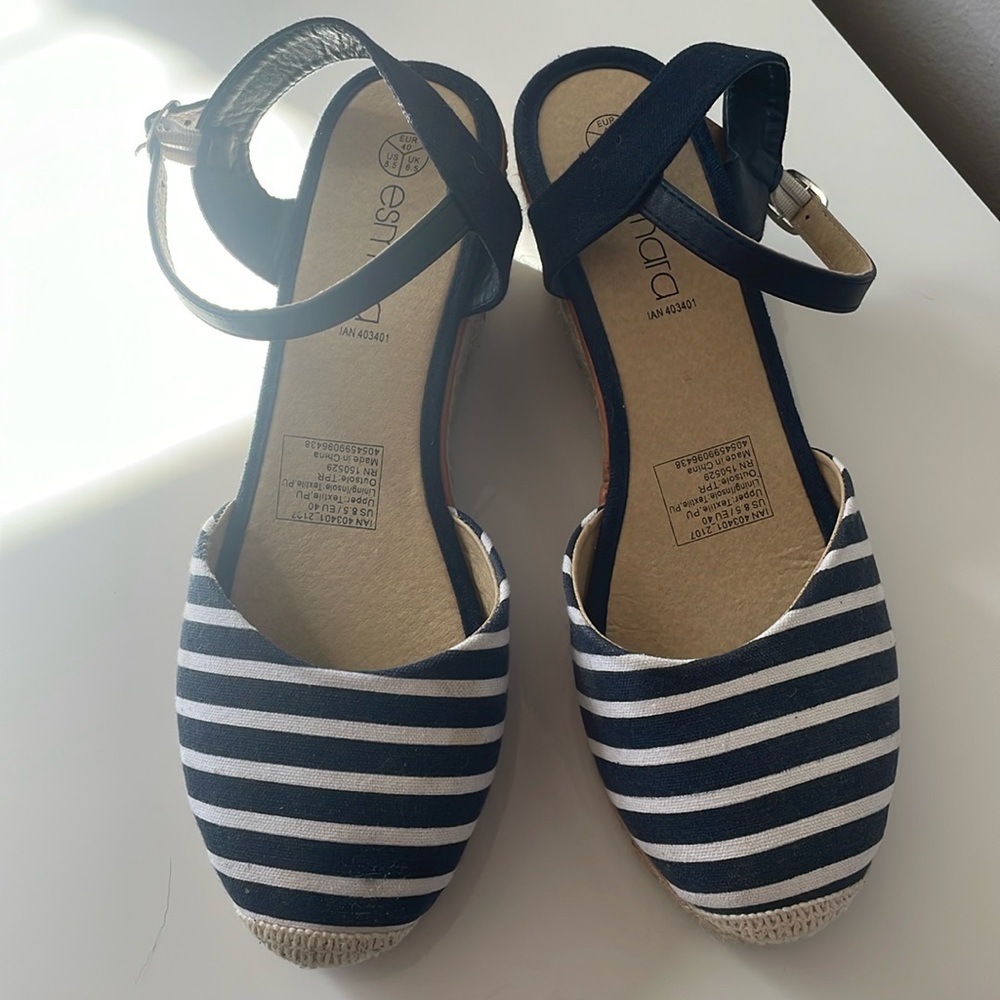 Esmara strips nautical wedges Sz 8.5